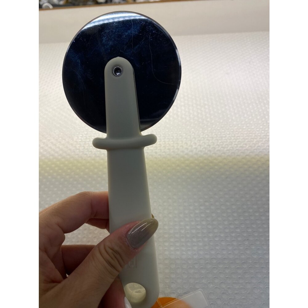 10521938-IKEA UPPFYLLD 披薩刀 不鏽鋼餐具