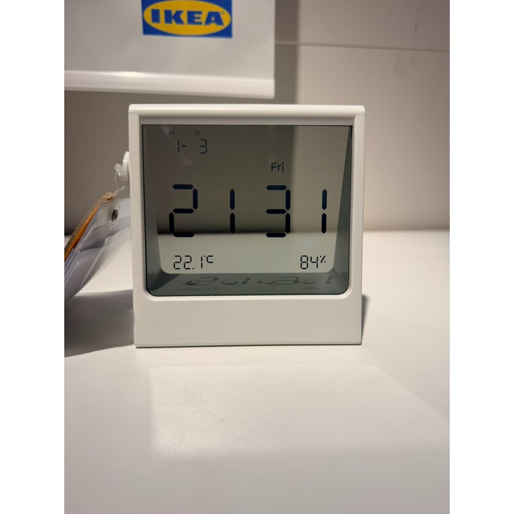  IKEA RÖDBENA 鬧鐘附溫濕度計 10x11x5公分 電子鐘 桌面時鐘 溫濕度顯示 簡約居家