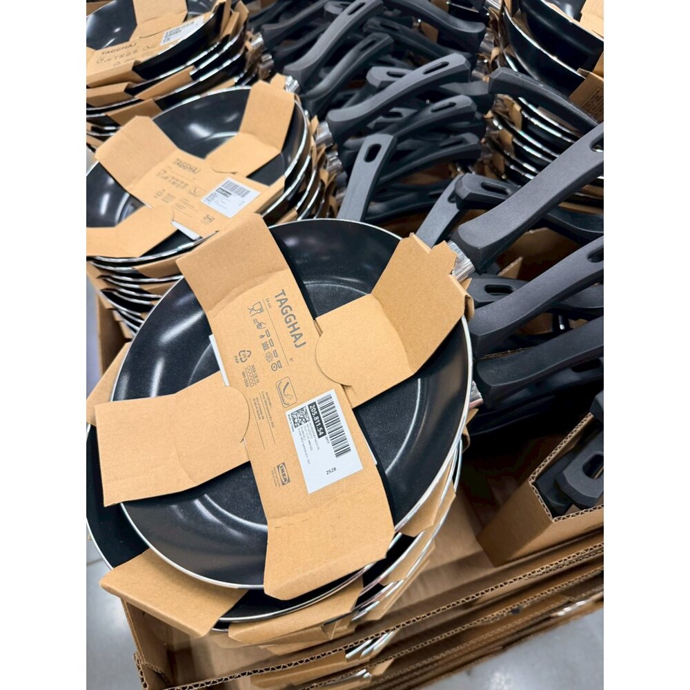 23376136121-IKEA TAGGHAJ 平底煎鍋, 不沾塗層 黑色, 24 公分 超取最多10支