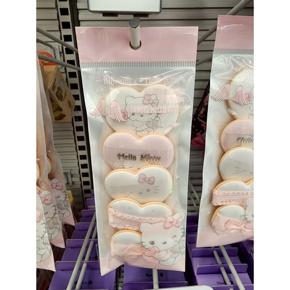 42060009241-Olive young Fillimilli x Hello Kitty 聯名款「惡魔凱蒂愛心粉撲組」(5入)