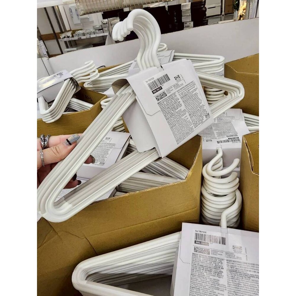 90515071-IKEA TRYSSE 衣架 白色 5入組 塑膠衣架 防滑掛衣架 北歐風衣櫥收納必備